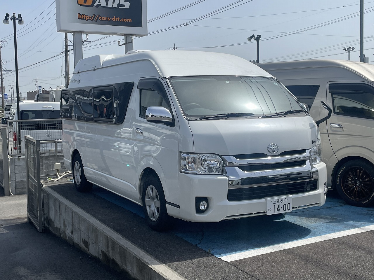 ハイエース
